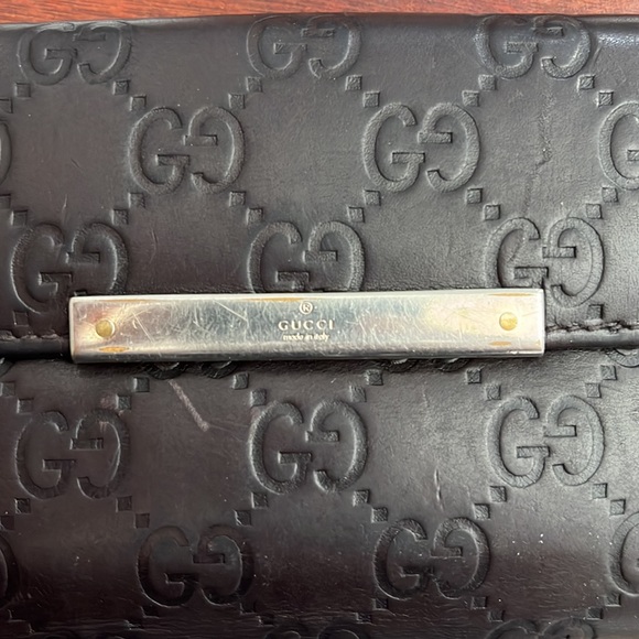 Authentic Gucci Leather Wallet - Picture 13 of 14
